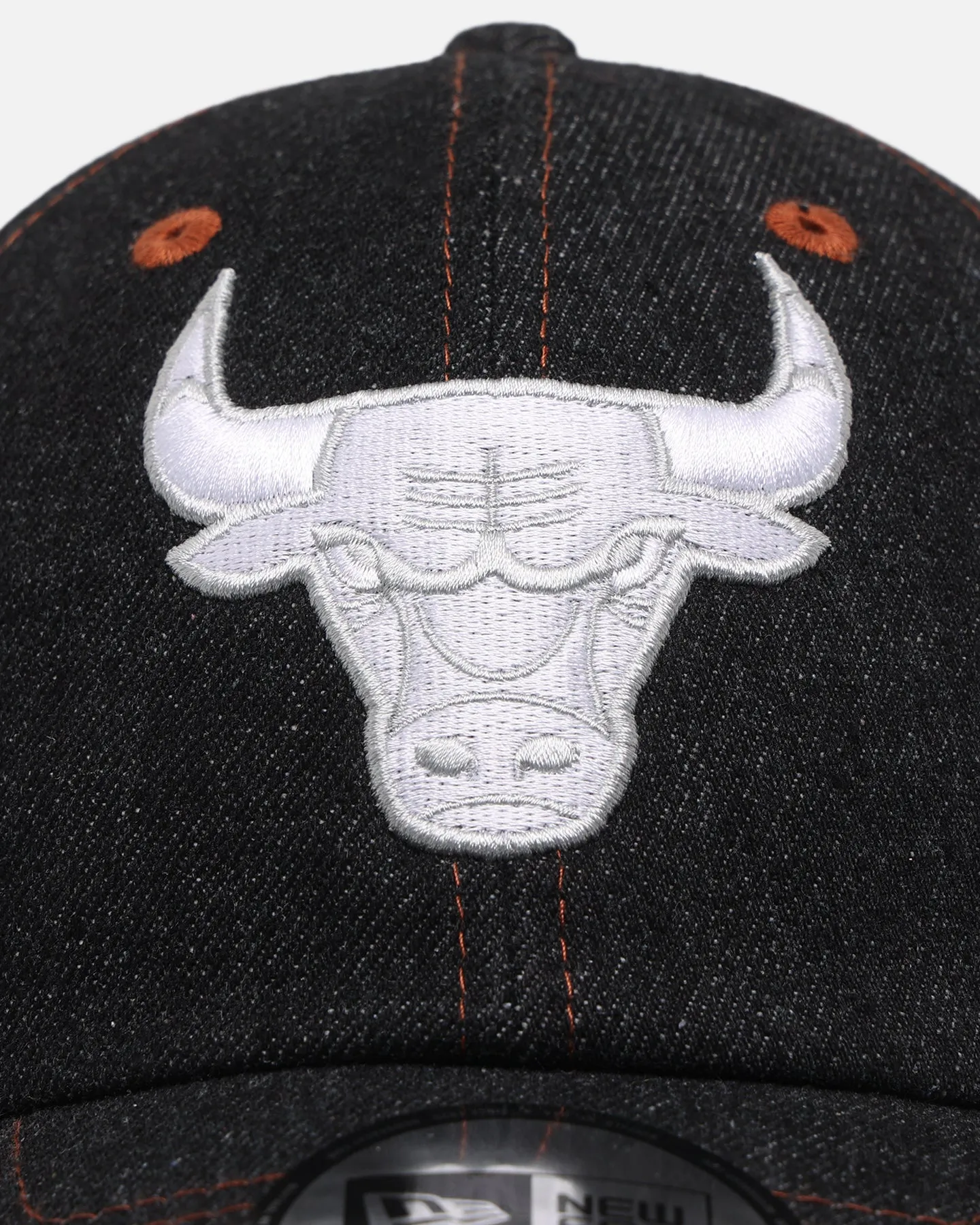 New Era Chicago Bulls "Black Denim" Classic Casual Strapback Black Denim/Rust Contrast