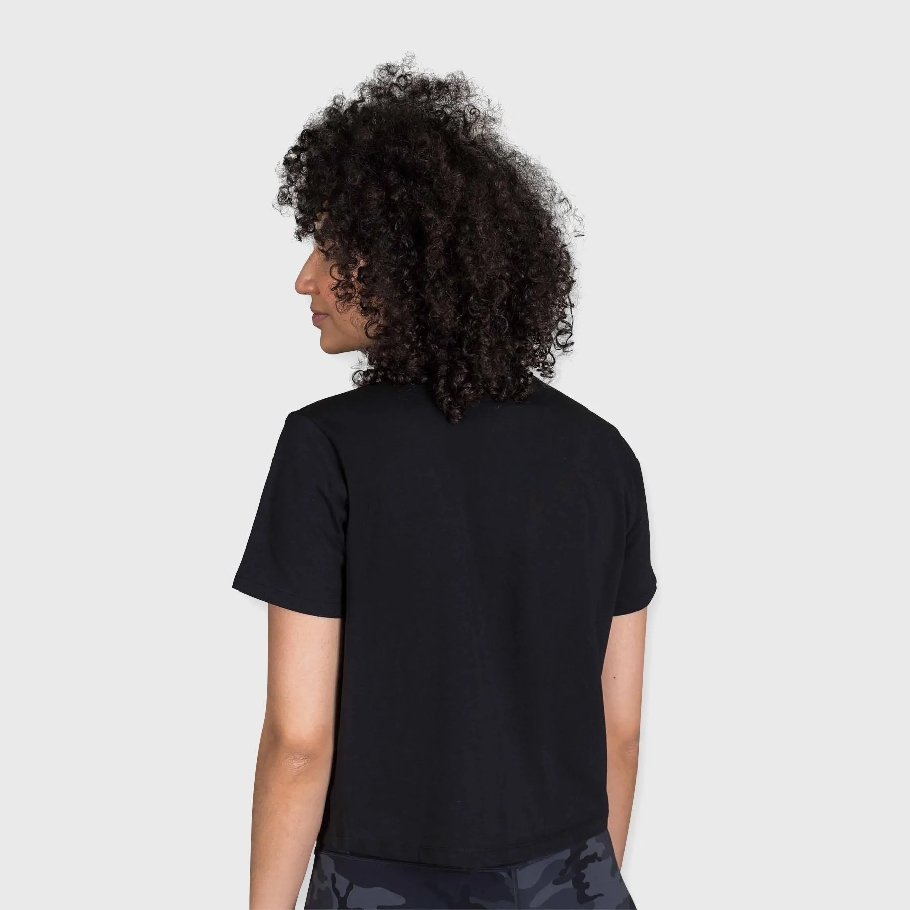 REVIVAL - WOMEN'S ESSENTIAL CROP T-SHIRT - BLACK/WHITE