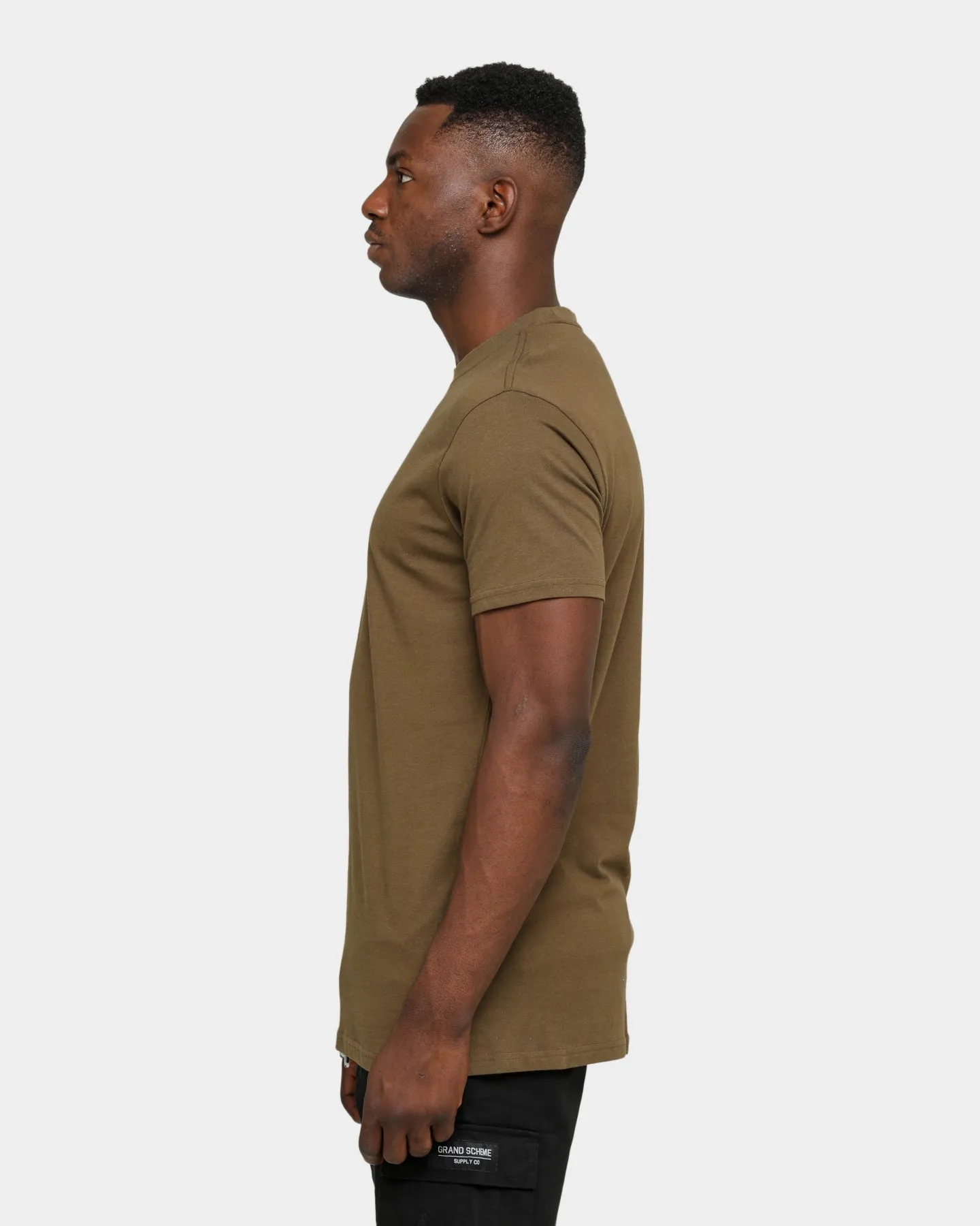 Well Made Exhibit T-Shirt Army Green