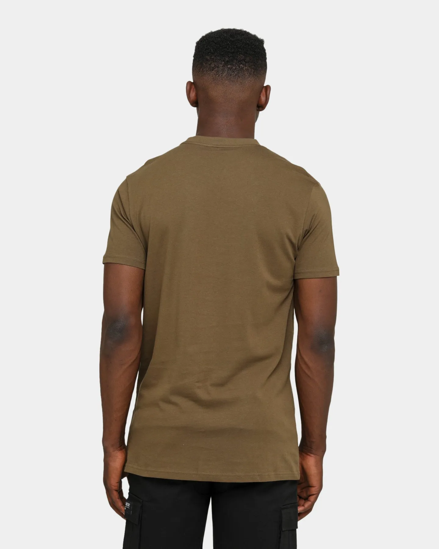 Well Made Exhibit T-Shirt Army Green